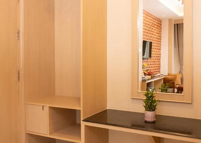 Tulsi Hotel 4*
