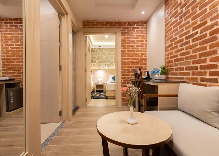 Tulsi Hotel 4*