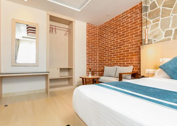 Tulsi Hotel