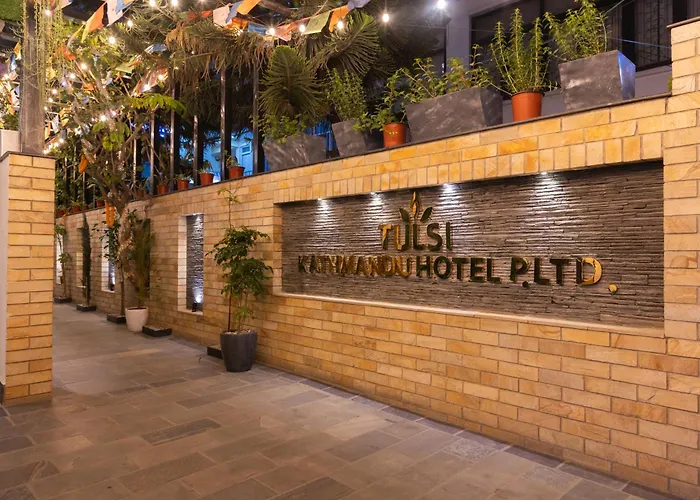 Hotel Tulsi 4*